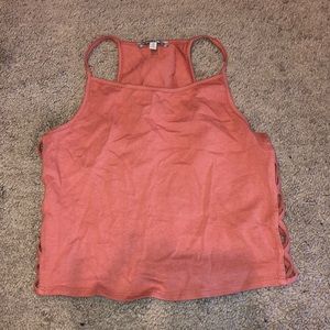 CHARLOTTE RUSSE CROP TOP